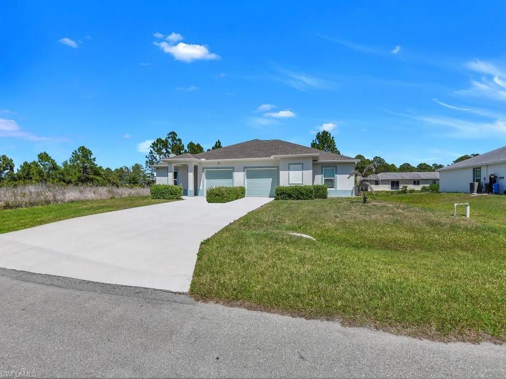 849/851 Bedford Dr , Lehigh Acres, FL 33974 Photo