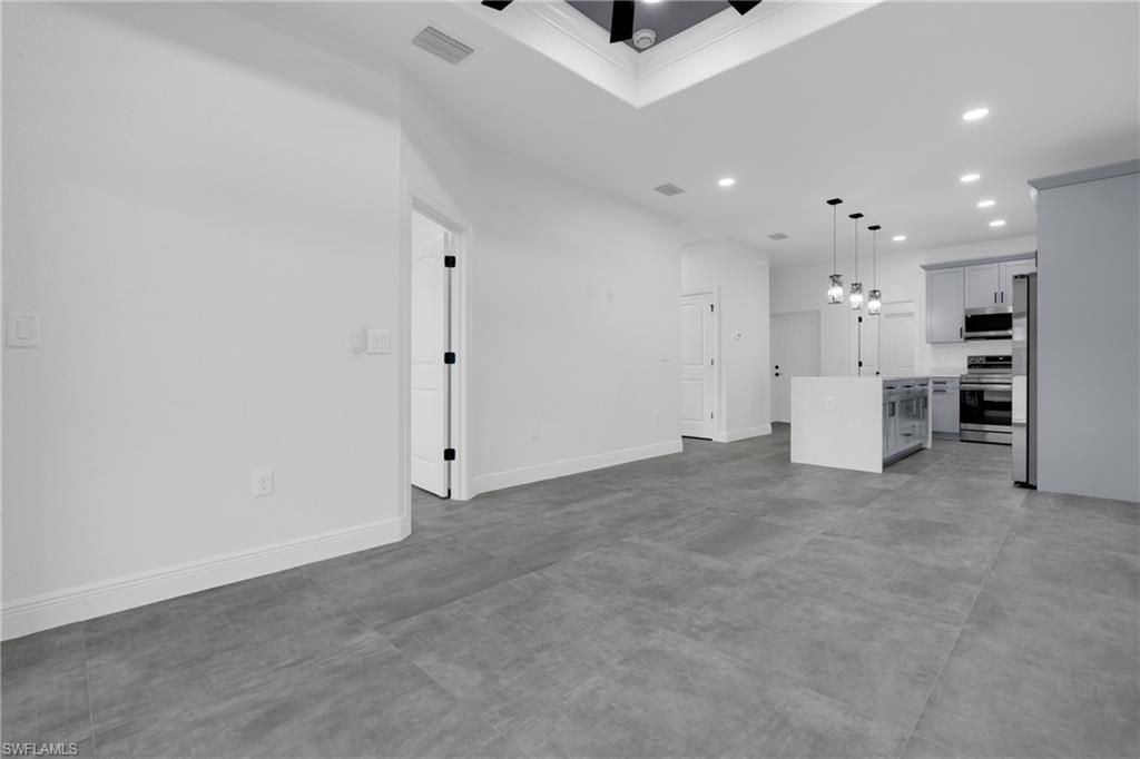 2625/2627 Sunniland Blvd , Lehigh Acres, FL 33971 Photo