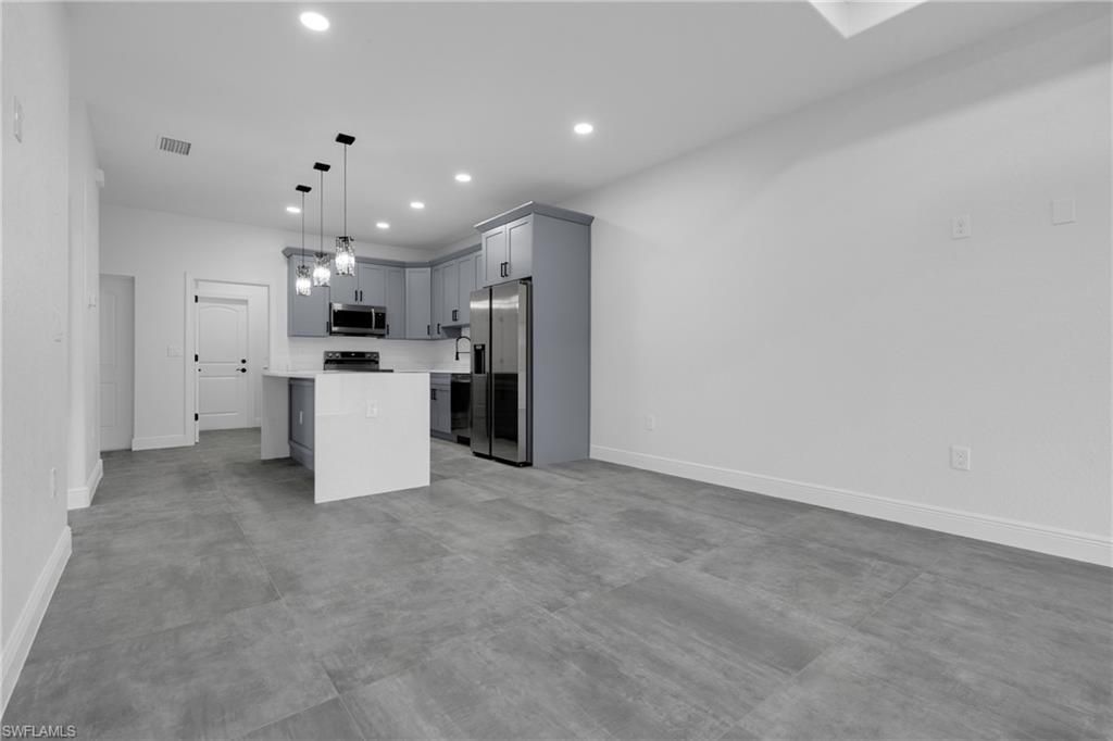 2625/2627 Sunniland Blvd , Lehigh Acres, FL 33971 Photo