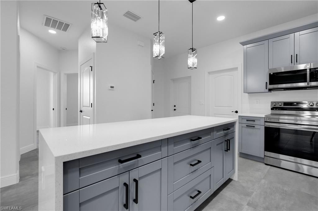 2625/2627 Sunniland Blvd , Lehigh Acres, FL 33971 Photo