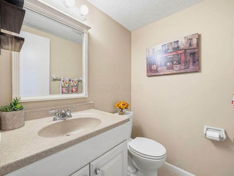 4945 Whistlewood Lane, Unit 9, Westerville, OH 43081 Photo 14
