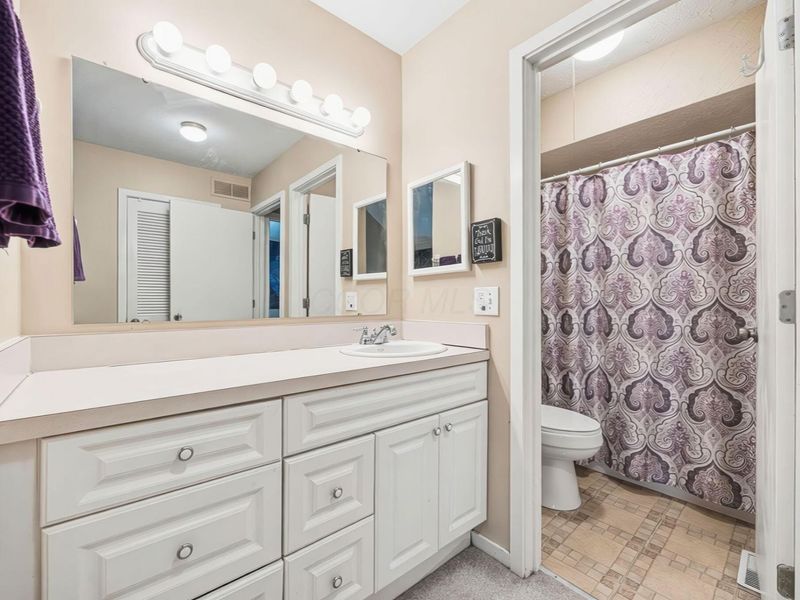 4945 Whistlewood Lane, Unit 9, Westerville, OH 43081 Photo 18