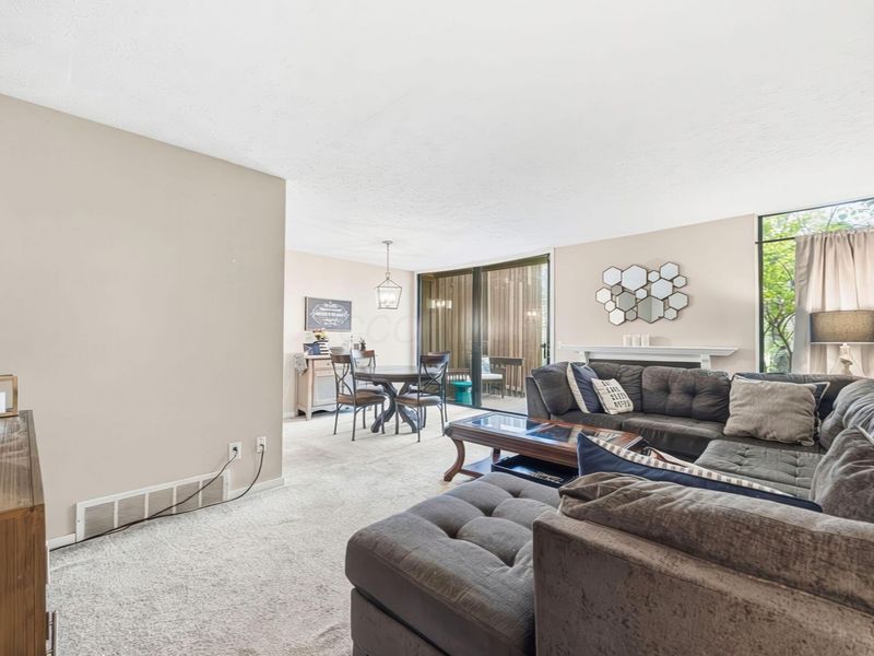4945 Whistlewood Lane, Unit 9, Westerville, OH 43081 Photo 5