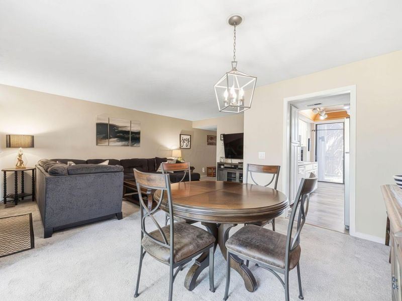 4945 Whistlewood Lane, Unit 9, Westerville, OH 43081 Photo 7