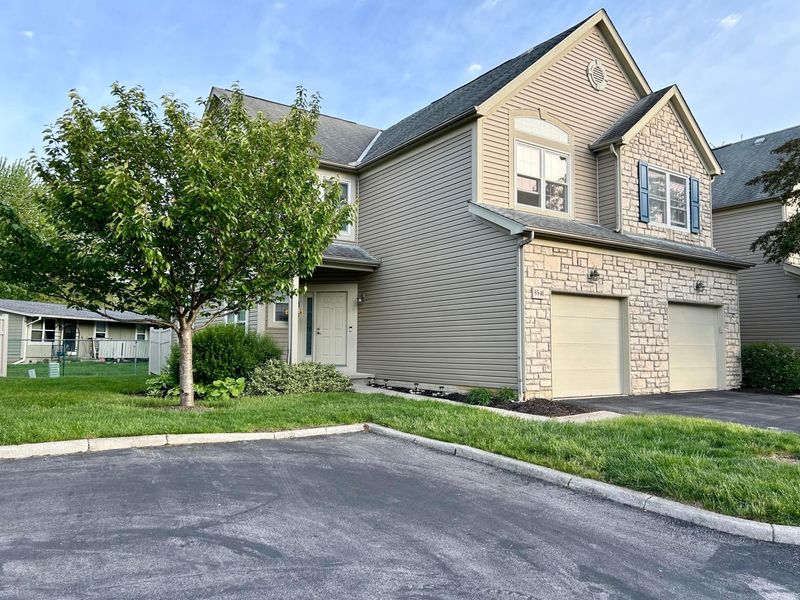 5541 Village Crossing, Unit 5541, Hilliard, OH 43026 Photo 2