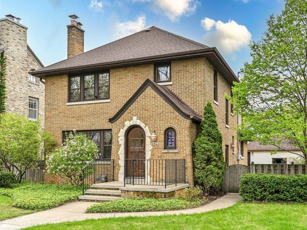 5426 Diversey BOULEVARD, Whitefish Bay, WI 53217