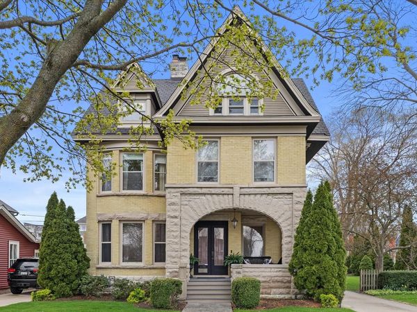 1216 Main STREET, Racine, WI 53403