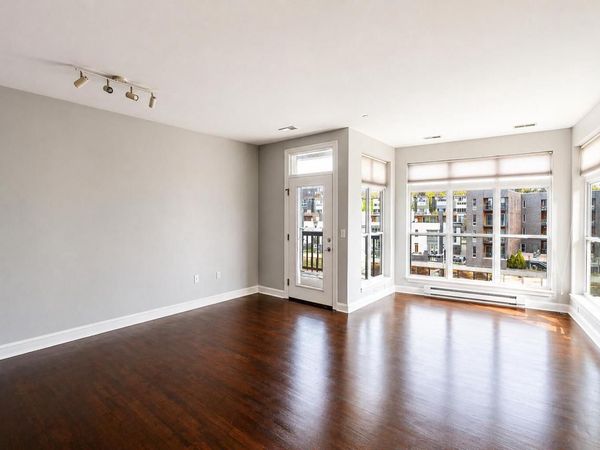 1905 Water STREET, Unit 205, Milwaukee, WI 53202