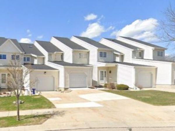 7760 Tuckaway Shores DRIVE, Franklin, WI 53132
