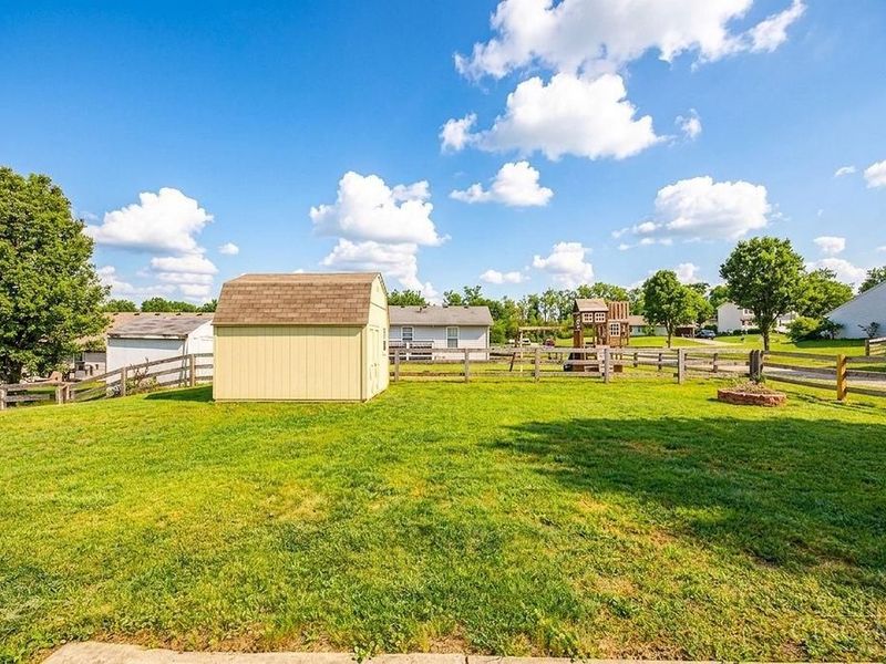 2080 MacIntosh Lane, Monroe, OH 45044 Photo 9