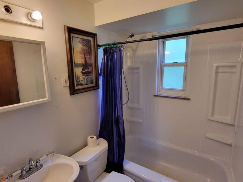 306 Forestwood Drive, Springfield Twp., OH 45216 Photo 8
