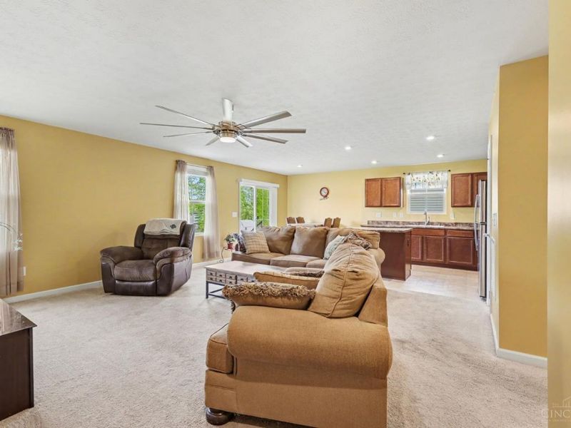 157 Wooded Ridge Drive, Batavia Twp, OH 45102 Photo 4