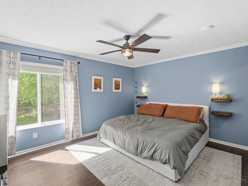 422 Wyndham Drive, Hamilton Twp, OH 45039 Photo 11