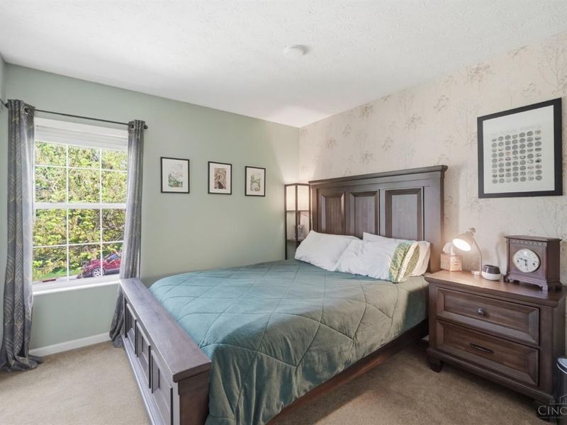 422 Wyndham Drive, Hamilton Twp, OH 45039 Photo 14