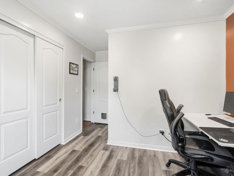 422 Wyndham Drive, Hamilton Twp, OH 45039 Photo 18