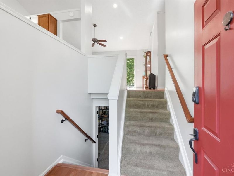 422 Wyndham Drive, Hamilton Twp, OH 45039 Photo 5