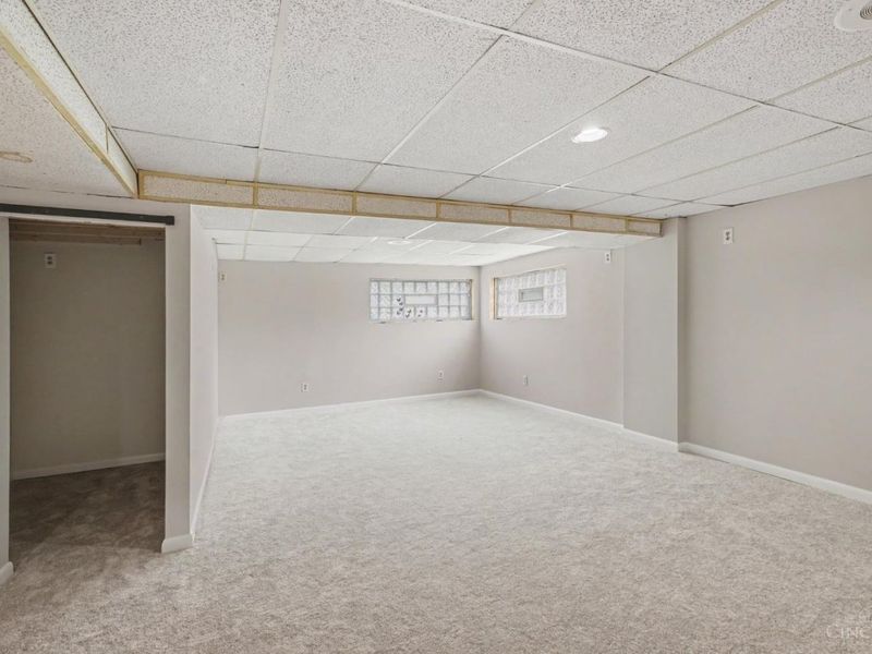 2032 Arrowood Place, Springfield Twp., OH 45231 Photo 16
