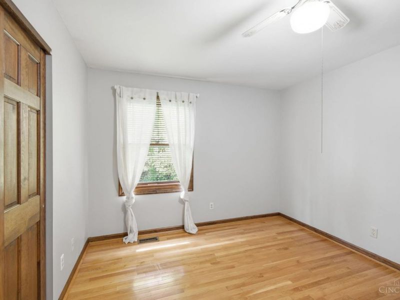 2739 Queenswood Drive, Cincinnati, OH 45211 Photo 23