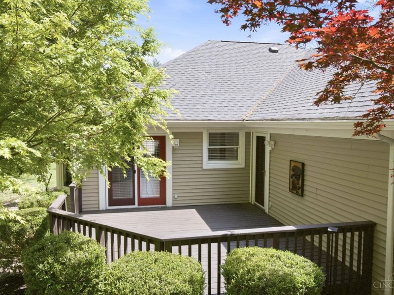2739 Queenswood Drive, Cincinnati, OH 45211 Photo 38