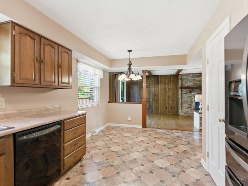 8046 Blairhouse Drive, Anderson Twp, OH 45244 Photo 19