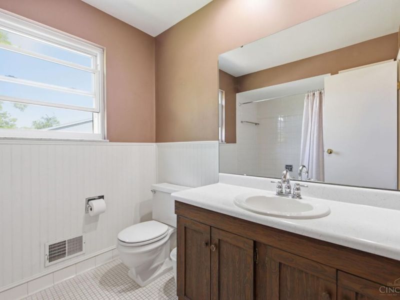 8046 Blairhouse Drive, Anderson Twp, OH 45244 Photo 39