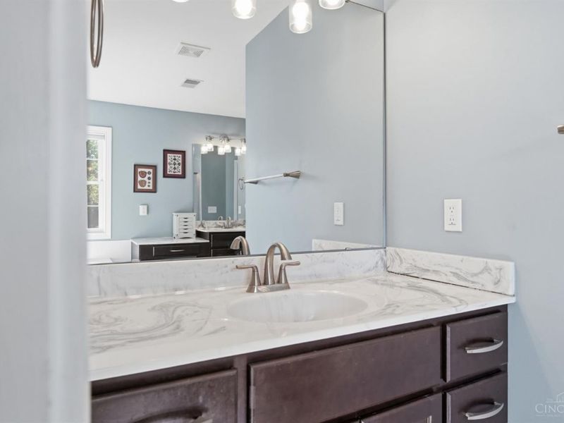 9504 West Avenue, Blue Ash, OH 45242 Photo 39