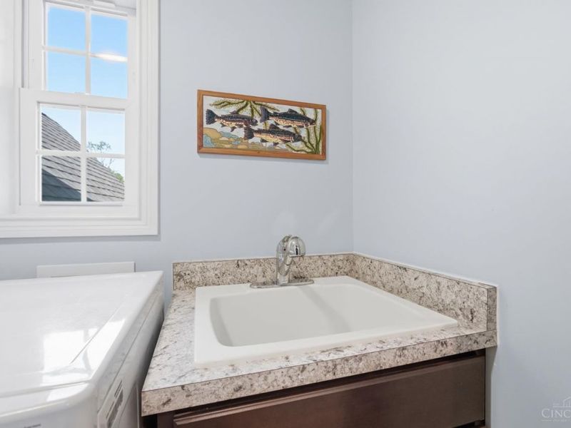 9504 West Avenue, Blue Ash, OH 45242 Photo 56