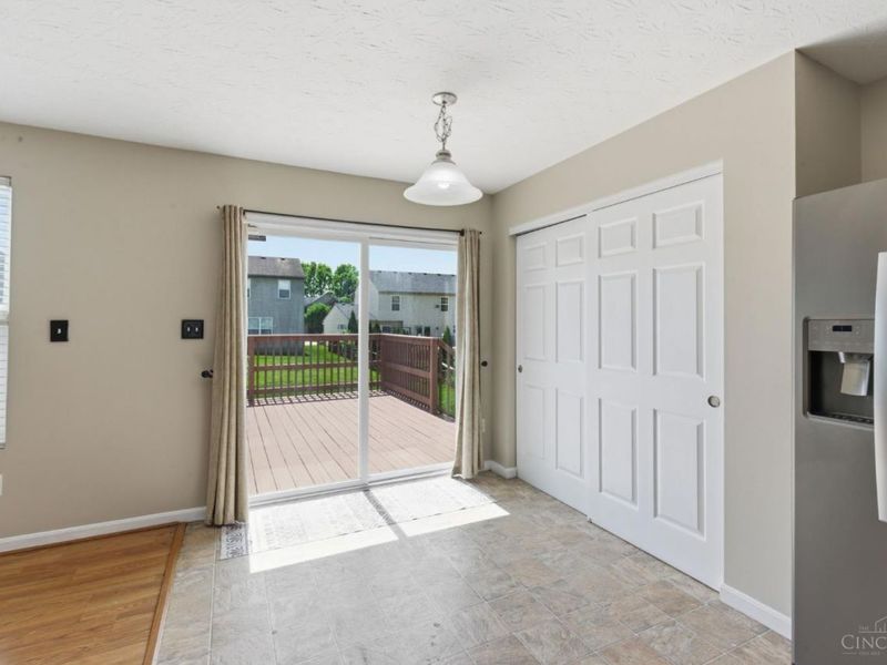 547 Woodbine Court, Hamilton Twp, OH 45039 Photo 13