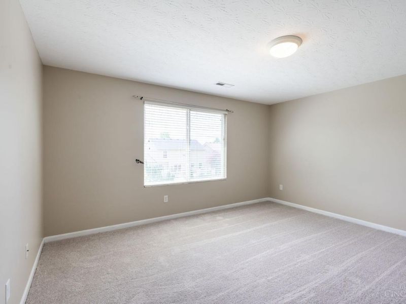 547 Woodbine Court, Hamilton Twp, OH 45039 Photo 26