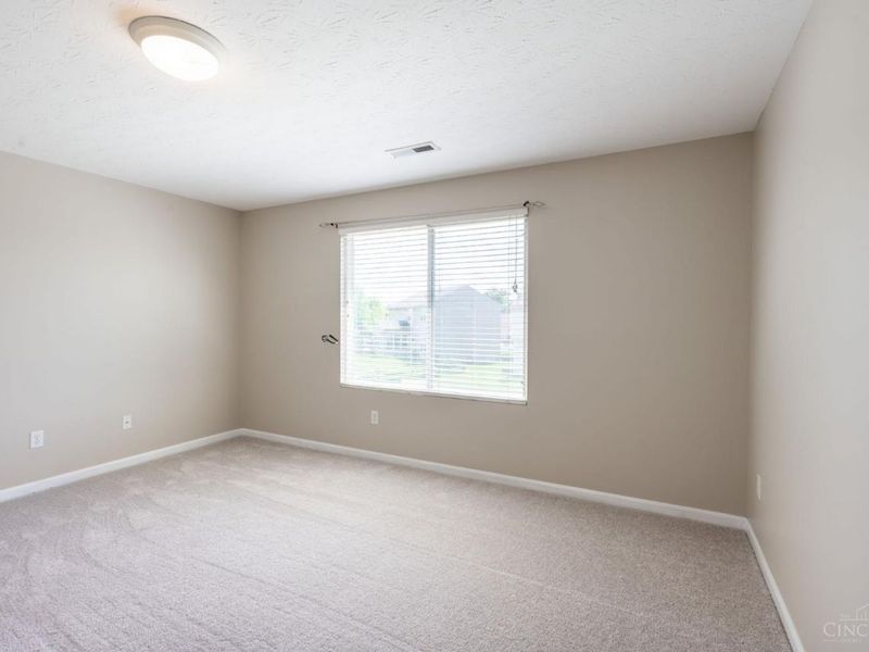 547 Woodbine Court, Hamilton Twp, OH 45039 Photo 27