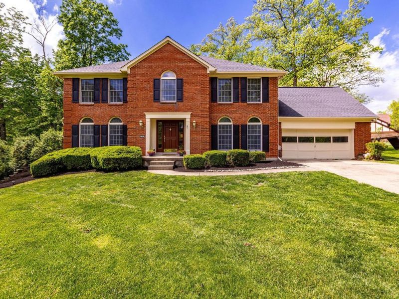 9761 Berry Hill Drive, West Chester, OH 45241 Photo 1