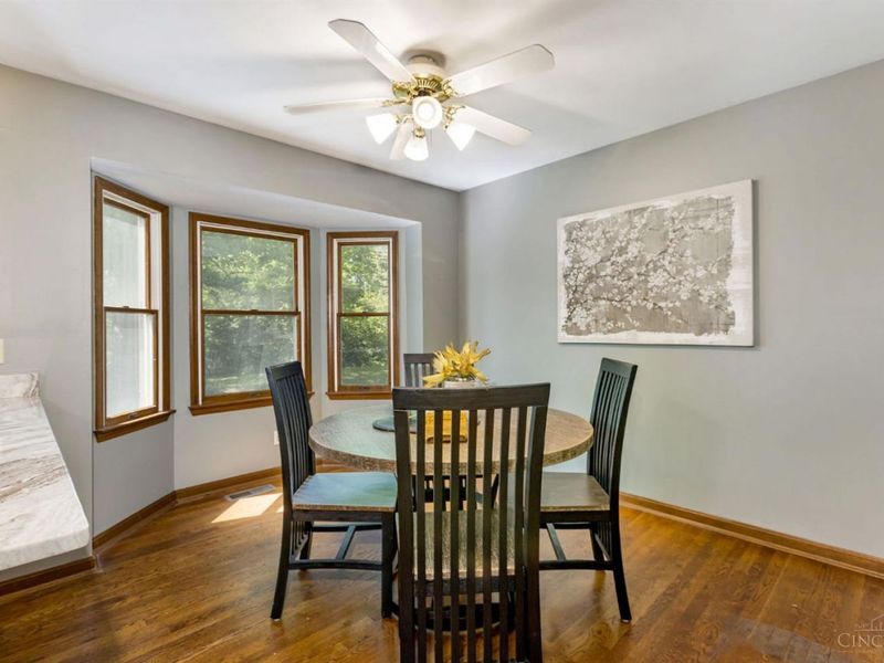 9761 Berry Hill Drive, West Chester, OH 45241 Photo 12