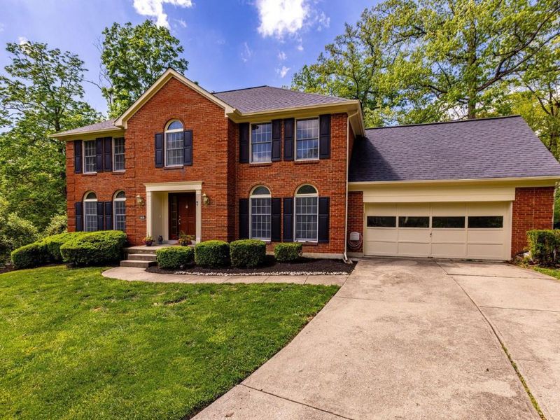 9761 Berry Hill Drive, West Chester, OH 45241 Photo 2