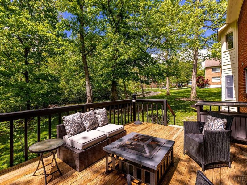 9761 Berry Hill Drive, West Chester, OH 45241 Photo 32