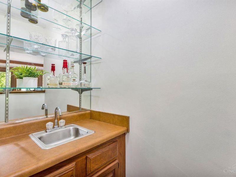 9761 Berry Hill Drive, West Chester, OH 45241 Photo 9