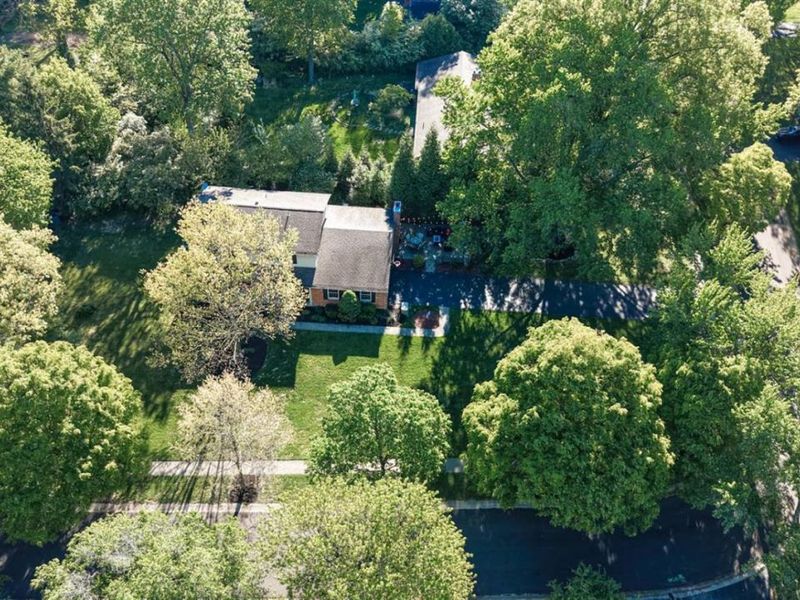 328 Circlewood Lane, Wyoming, OH 45215 Photo 3