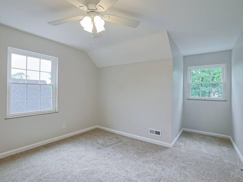 5829 Pandora Avenue, Cincinnati, OH 45213 Photo 27