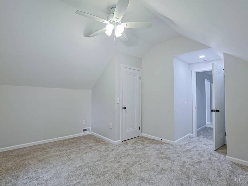 5829 Pandora Avenue, Cincinnati, OH 45213 Photo 29