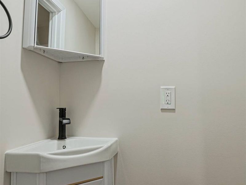 5829 Pandora Avenue, Cincinnati, OH 45213 Photo 34