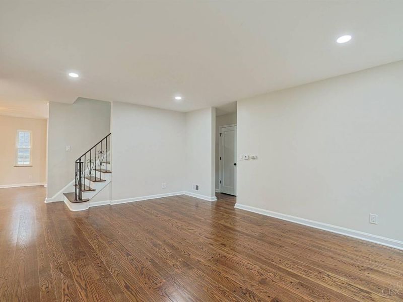 5829 Pandora Avenue, Cincinnati, OH 45213 Photo 8