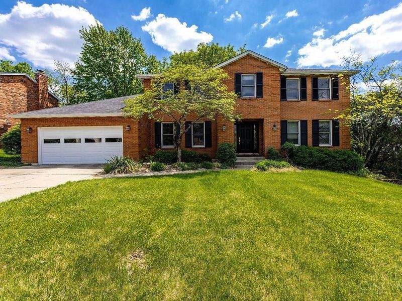 6895 Driftwood Lane, West Chester, OH 45241 Photo 1