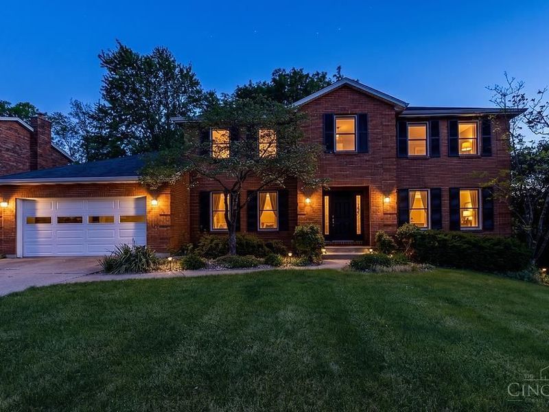 6895 Driftwood Lane, West Chester, OH 45241 Photo 2