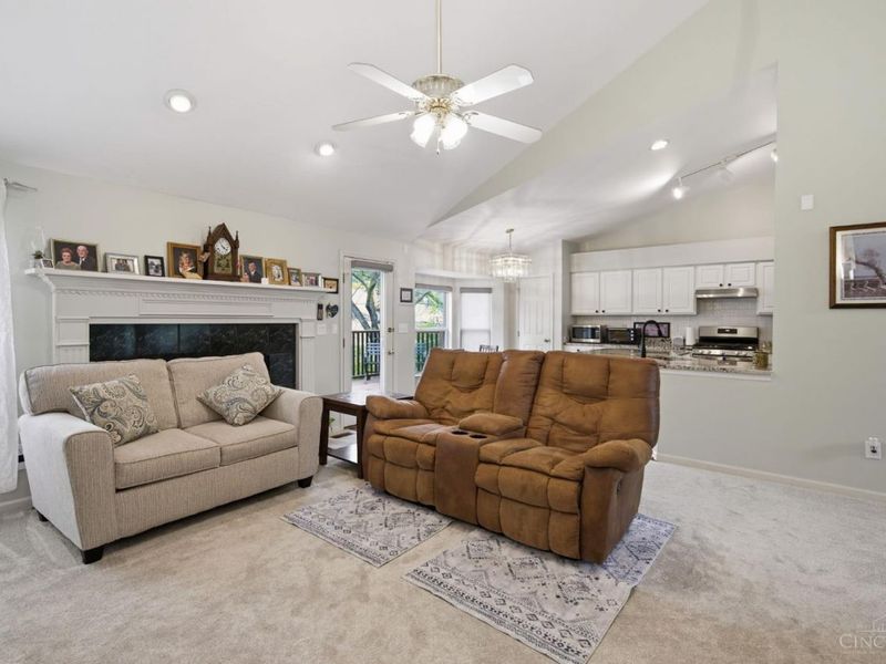 12191 Crestfield Court, Symmes Township, OH 45249 Photo 10