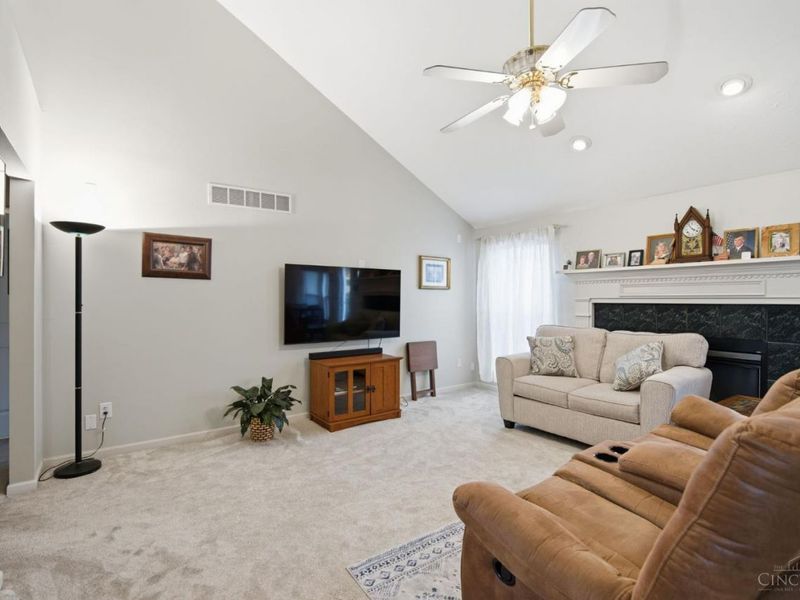 12191 Crestfield Court, Symmes Township, OH 45249 Photo 11