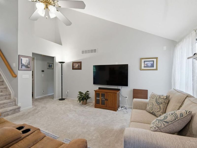 12191 Crestfield Court, Symmes Township, OH 45249 Photo 12
