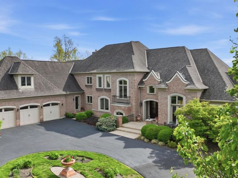 4535 Drake Road, Indian Hill, OH 45243 Photo 1