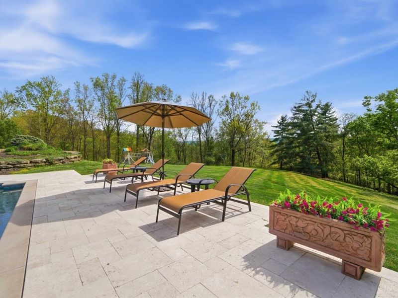 4535 Drake Road, Indian Hill, OH 45243 Photo 86