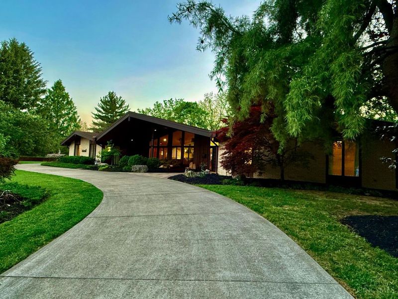 11025 Embassy Drive, Forest Park, OH 45240 Photo 5