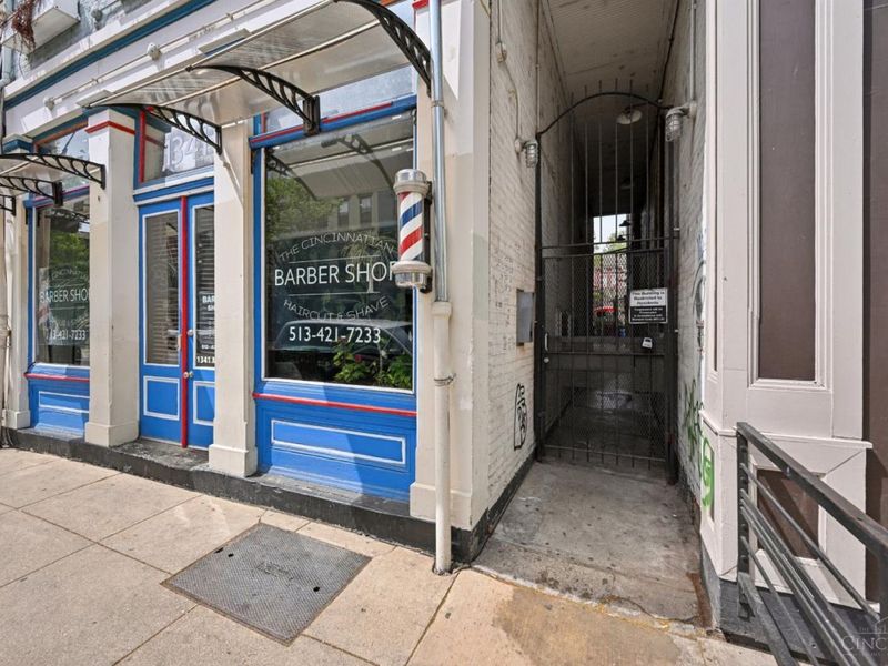 1341 Main Street, Unit 3, Cincinnati, OH 45202 Photo 2
