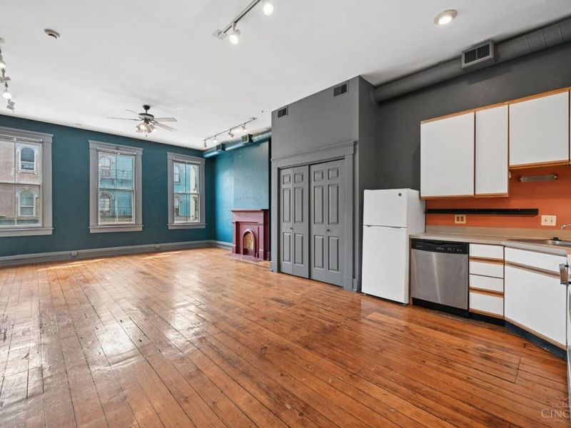 1341 Main Street, Unit 3, Cincinnati, OH 45202 Photo 5
